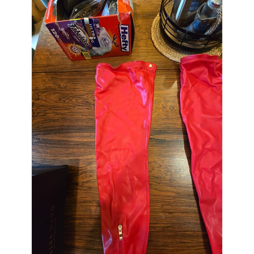 Azalea Wang Red Over Knees Boots Women's Size 8 - Picture 9 of 16